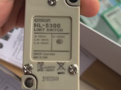 Omron HL-5300 spring-type limit switch