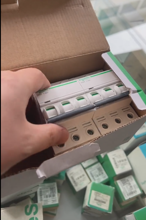 95250ab7-d0af-4ec7-a43e-58f926a113e4.png 95250ab7-d0af-4ec7-a43e-58f926a113e4.png